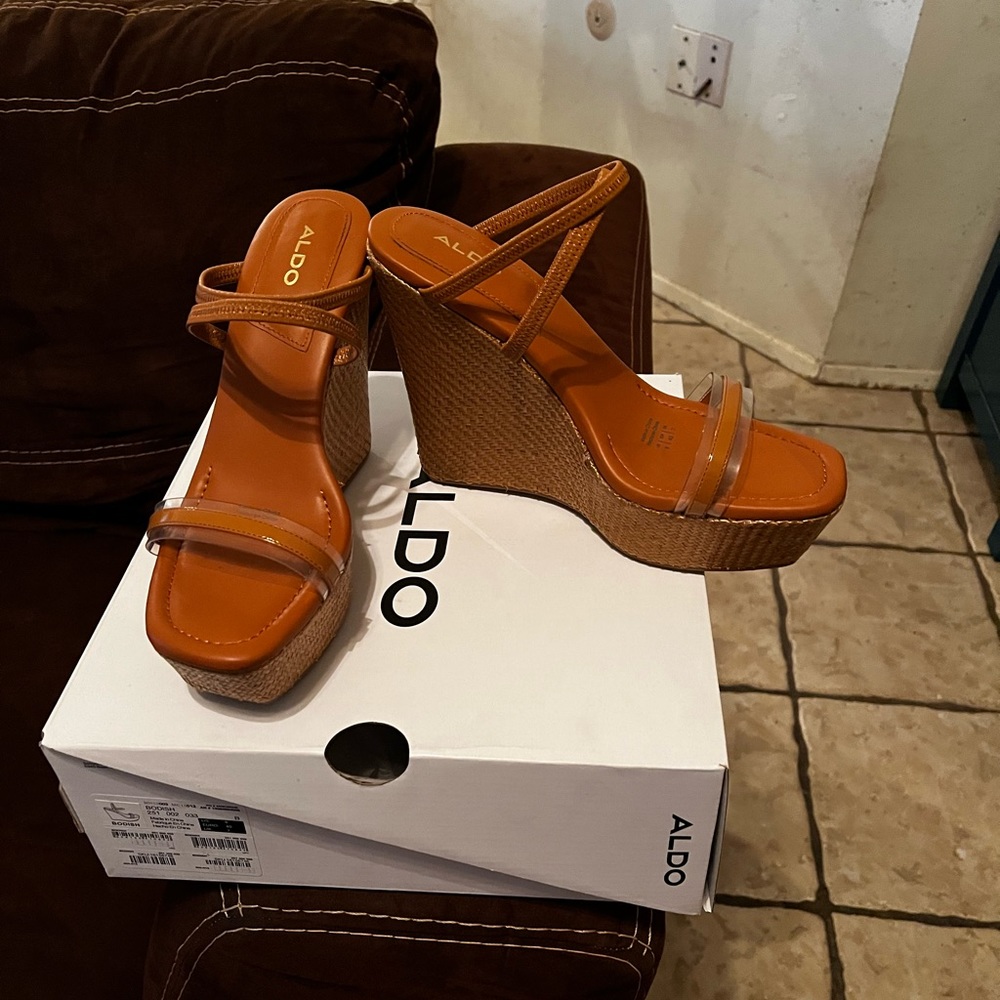 Aldo wedges- never worn- brand new
